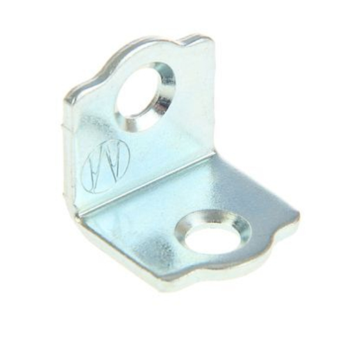 Угол мебельный 18х18