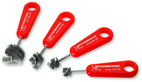 Ёрш для труб 18 мм (ручка пластик)