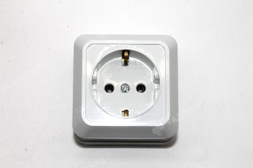 Розетка 1-ая ОУ с/з 7028 Bolleto