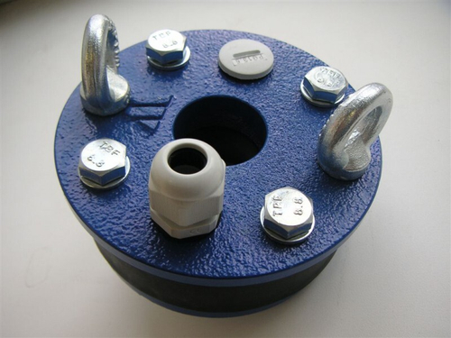 Оголовок скважинный в трубу (125-140мм) пластик