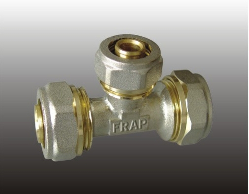 Лат. тройник ц+ц+ц 26*20*26 (5шт)