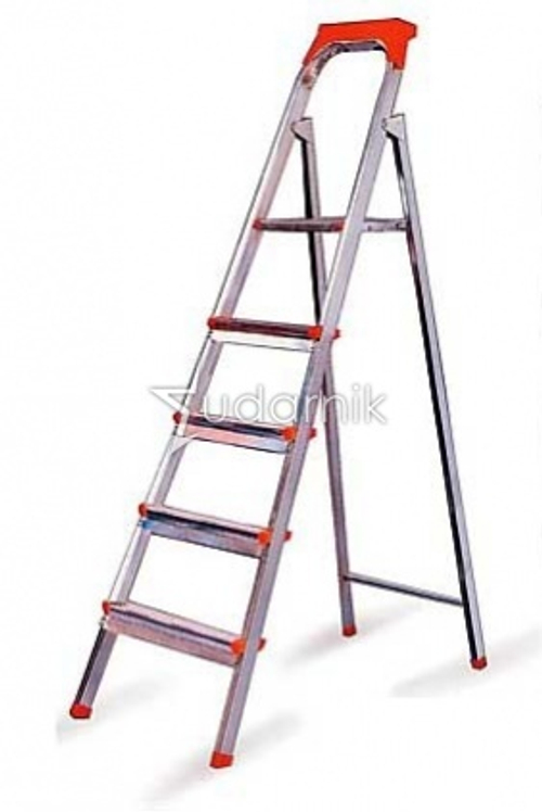 Стремянка 3 ступени алюм. UFUK